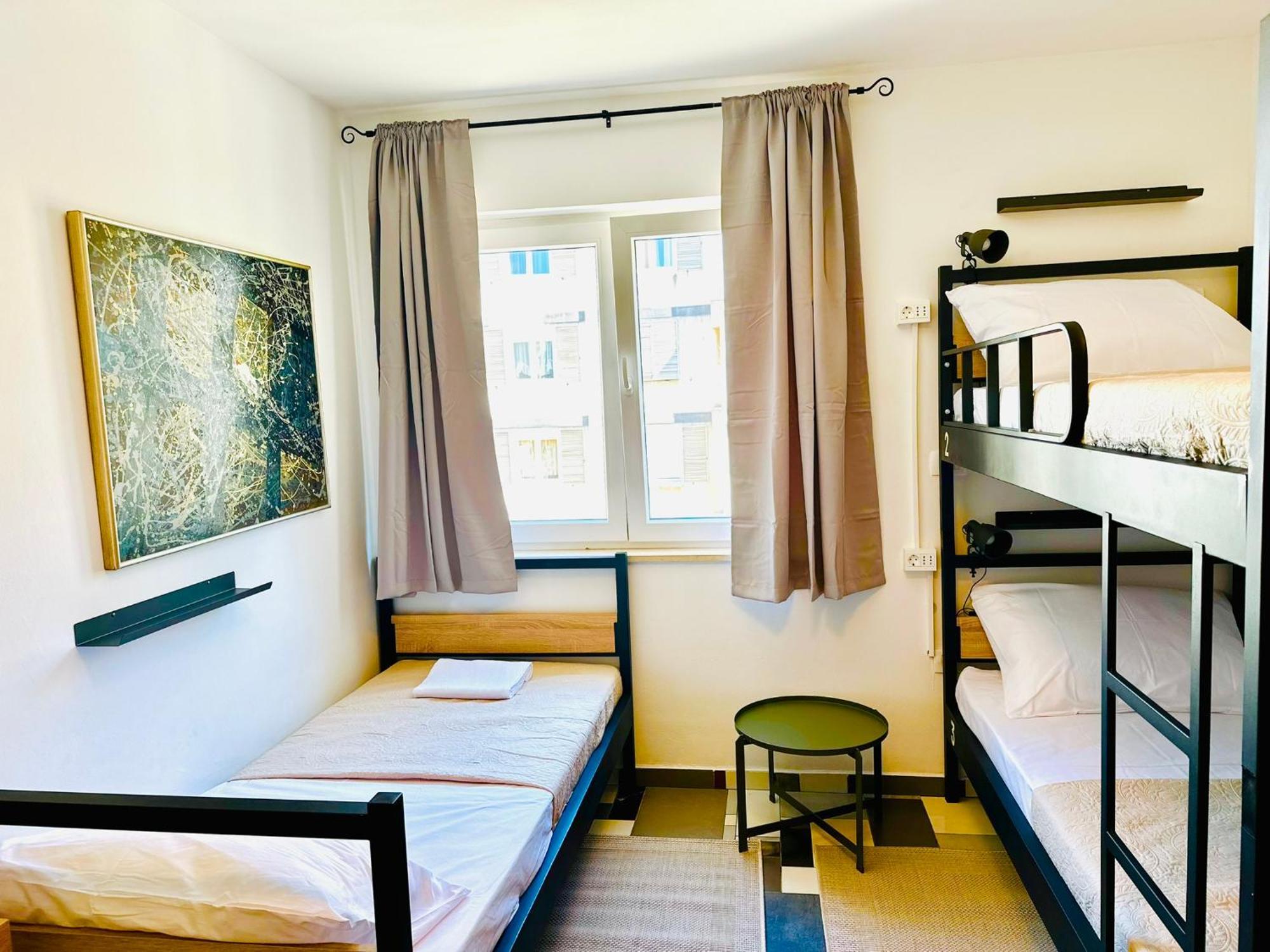 Hostel Art & Joy 普拉 外观 照片