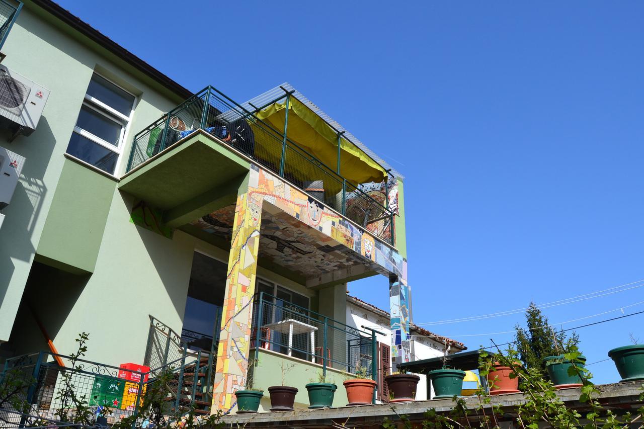 Hostel Art & Joy 普拉 外观 照片